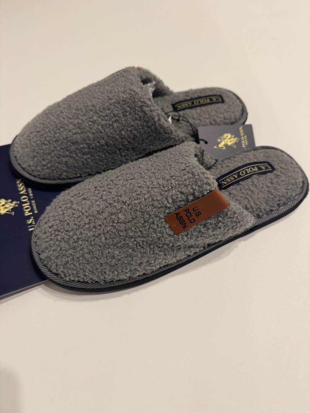 U.S. Polo Assn. Gray Mens Sherpa Slip-On House Slippers